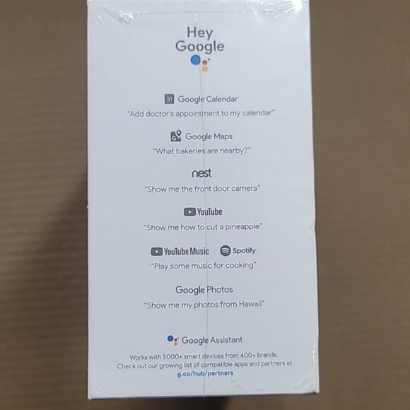 Google Nest Hub (GA00516-US) Smart Display with Google Assistant - Chalk - Picture 14 of 16